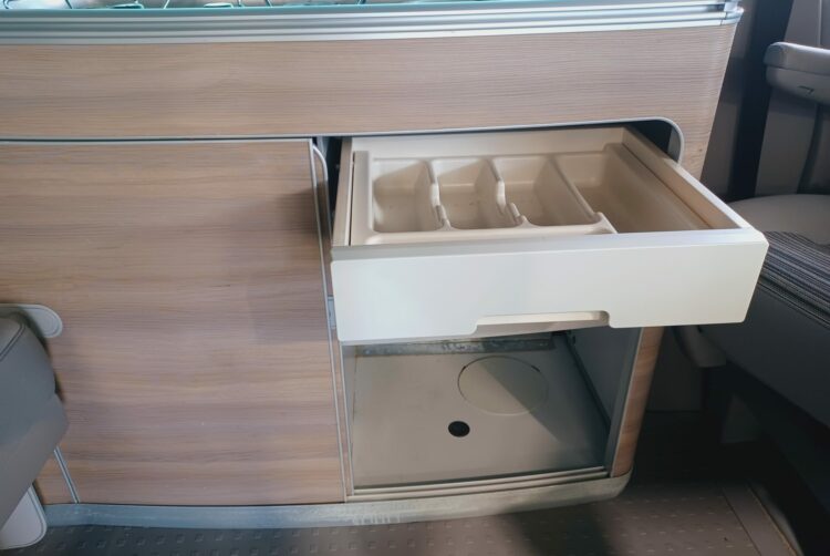 California 31, California 64, Combi 31, Combi 64, Location van 31, Location van 64, T5 / T6 31, T5 / T6 64, Van aménagé 31, Van aménagé 64, Véhicule de loisir 31, Véhicule de loisir 64, VW 31, VW 64