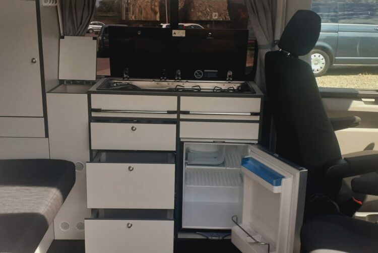 California 31, California 64, Combi 31, Combi 64, Location van 31, Location van 64, T5 / T6 31, T5 / T6 64, Van aménagé 31, Van aménagé 64, Véhicule de loisir 31, Véhicule de loisir 64, VW 31, VW 64