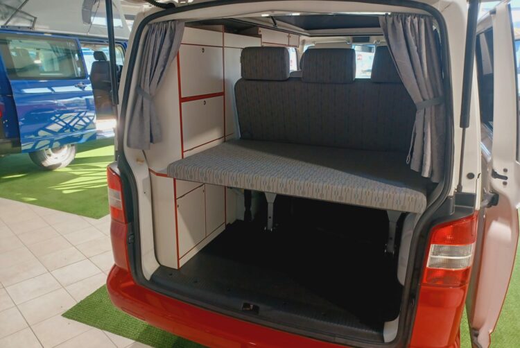 California 31, California 64, Combi 31, Combi 64, Location van 31, Location van 64, T5 / T6 31, T5 / T6 64, Van aménagé 31, Van aménagé 64, Véhicule de loisir 31, Véhicule de loisir 64, VW 31, VW 64