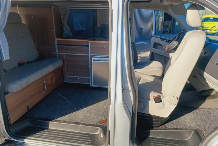 California 31, California 64, Combi 31, Combi 64, Location van 31, Location van 64, T5 / T6 31, T5 / T6 64, Van aménagé 31, Van aménagé 64, Véhicule de loisir 31, Véhicule de loisir 64, VW 31, VW 64