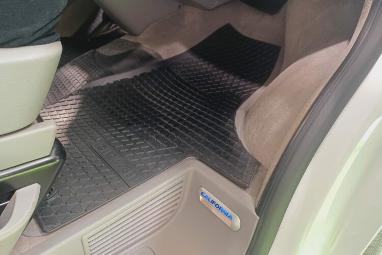 California 31, California 64, Combi 31, Combi 64, Location van 31, Location van 64, T5 / T6 31, T5 / T6 64, Van aménagé 31, Van aménagé 64, Véhicule de loisir 31, Véhicule de loisir 64, VW 31, VW 64