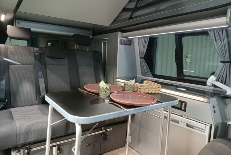 California 31, California 64, Combi 31, Combi 64, Location van 31, Location van 64, T5 / T6 31, T5 / T6 64, Van aménagé 31, Van aménagé 64, Véhicule de loisir 31, Véhicule de loisir 64, VW 31, VW 64