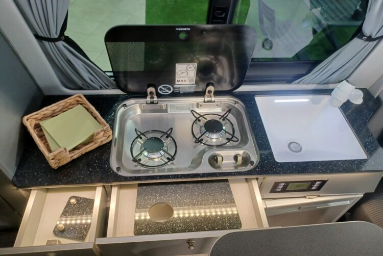 California 31, California 64, Combi 31, Combi 64, Location van 31, Location van 64, T5 / T6 31, T5 / T6 64, Van aménagé 31, Van aménagé 64, Véhicule de loisir 31, Véhicule de loisir 64, VW 31, VW 64