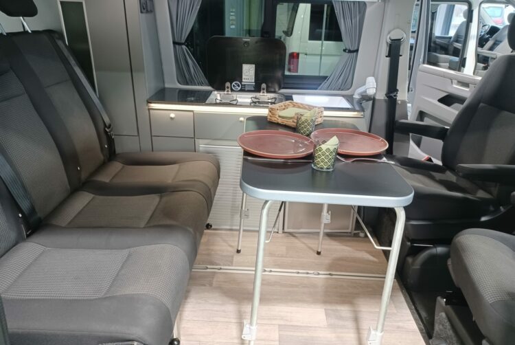 California 31, California 64, Combi 31, Combi 64, Location van 31, Location van 64, T5 / T6 31, T5 / T6 64, Van aménagé 31, Van aménagé 64, Véhicule de loisir 31, Véhicule de loisir 64, VW 31, VW 64