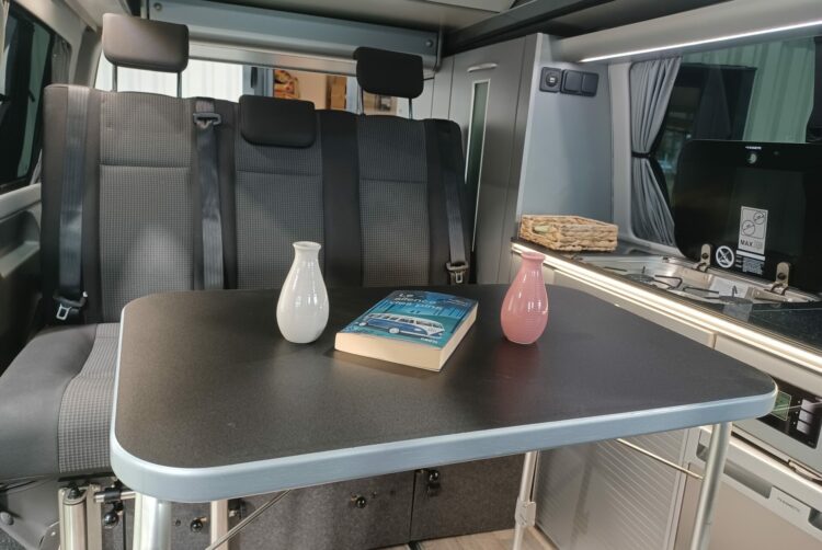 California 31, California 64, Combi 31, Combi 64, Location van 31, Location van 64, T5 / T6 31, T5 / T6 64, Van aménagé 31, Van aménagé 64, Véhicule de loisir 31, Véhicule de loisir 64, VW 31, VW 64