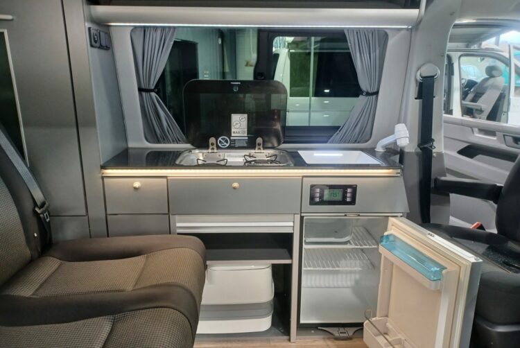 California 31, California 64, Combi 31, Combi 64, Location van 31, Location van 64, T5 / T6 31, T5 / T6 64, Van aménagé 31, Van aménagé 64, Véhicule de loisir 31, Véhicule de loisir 64, VW 31, VW 64