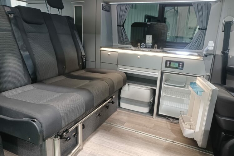 California 31, California 64, Combi 31, Combi 64, Location van 31, Location van 64, T5 / T6 31, T5 / T6 64, Van aménagé 31, Van aménagé 64, Véhicule de loisir 31, Véhicule de loisir 64, VW 31, VW 64