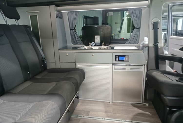 California 31, California 64, Combi 31, Combi 64, Location van 31, Location van 64, T5 / T6 31, T5 / T6 64, Van aménagé 31, Van aménagé 64, Véhicule de loisir 31, Véhicule de loisir 64, VW 31, VW 64