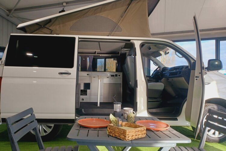 California 31, California 64, Combi 31, Combi 64, Location van 31, Location van 64, T5 / T6 31, T5 / T6 64, Van aménagé 31, Van aménagé 64, Véhicule de loisir 31, Véhicule de loisir 64, VW 31, VW 64