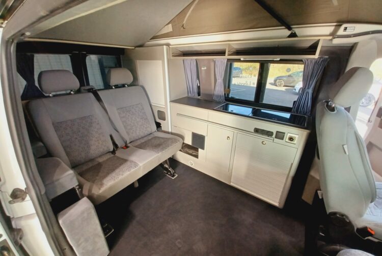 California 31, California 64, Combi 31, Combi 64, Location van 31, Location van 64, T5 / T6 31, T5 / T6 64, Van aménagé 31, Van aménagé 64, Véhicule de loisir 31, Véhicule de loisir 64, VW 31, VW 64