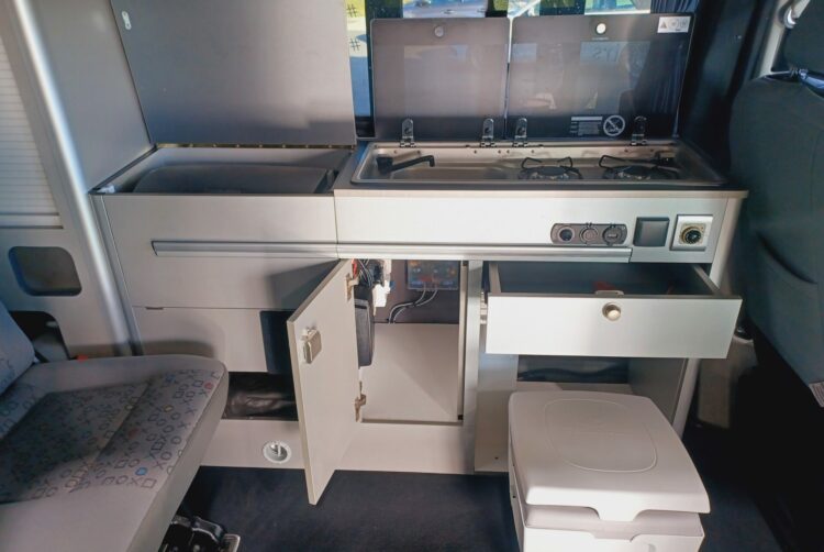 California 31, California 64, Combi 31, Combi 64, Location van 31, Location van 64, T5 / T6 31, T5 / T6 64, Van aménagé 31, Van aménagé 64, Véhicule de loisir 31, Véhicule de loisir 64, VW 31, VW 64