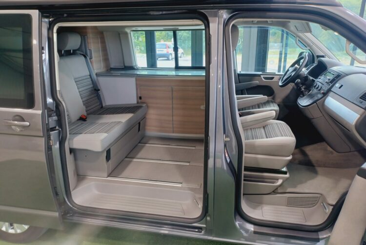 California 31, California 64, Combi 31, Combi 64, Location van 31, Location van 64, T5 / T6 31, T5 / T6 64, Van aménagé 31, Van aménagé 64, Véhicule de loisir 31, Véhicule de loisir 64, VW 31, VW 64