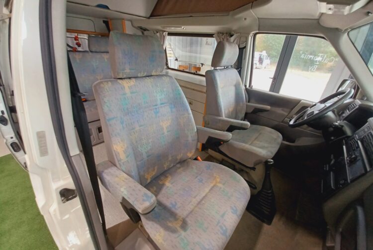 California 31, California 64, Combi 31, Combi 64, Location van 31, Location van 64, T5 / T6 31, T5 / T6 64, Van aménagé 31, Van aménagé 64, Véhicule de loisir 31, Véhicule de loisir 64, VW 31, VW 64